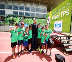 Exitosa participación en campeonato escuelas de fútbol TPS 2017 en estadio Elías Figueroa