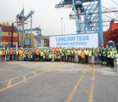 Terminal Pacífico Sur supera un millón de TEUS transferidos Terminal Pacífico Sur supera un millón de TEUS transferidos