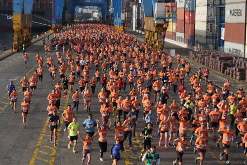 4 MIL CORREDORES LLENARON EL PUERTO DE EMOCIÓN Y ESFUERZO EN LA MEDIA MARATÓN TPS 2018