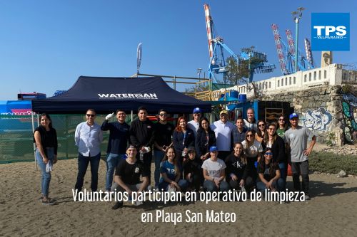 Voluntarios participan en operativo de limpieza en Playa San Mateo