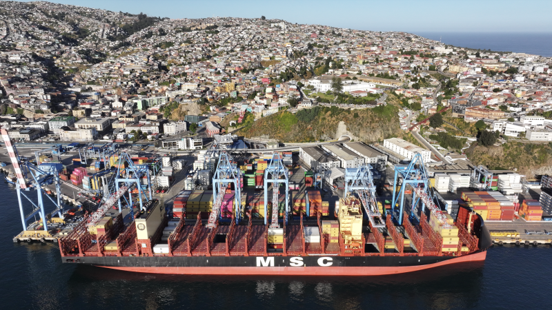 Portacontenedores MSC “Edna” de última generación recaló en TPS por primera vez