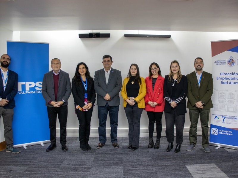 TPS y PUCV impulsan convenio de formación y empleabilidad para estudiantes