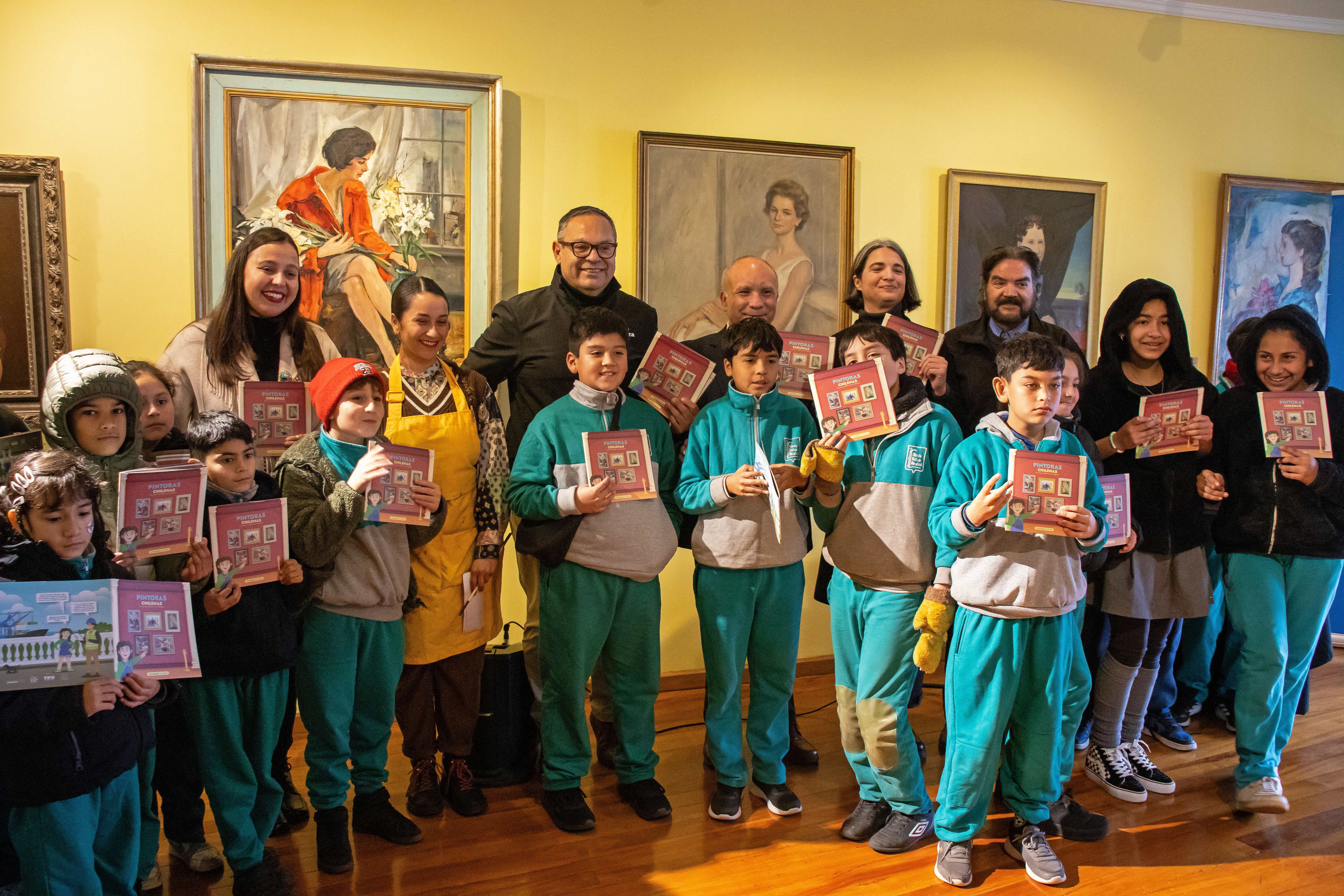 Museo Baburizza y TPS presentan nueva guía pedagógica sobre pintoras chilenas de su colección